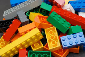 LEGO quer fazer peças a partir de material reciclado