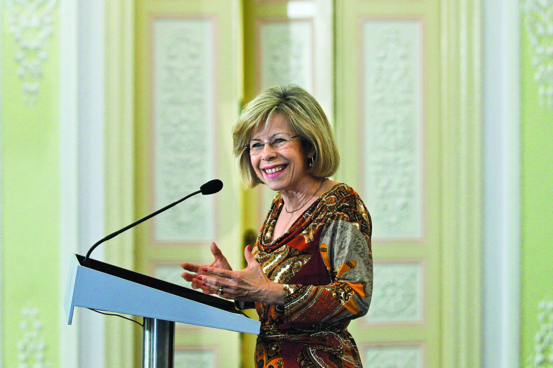 Presidenciais. Maria de Belém quer ser candidata