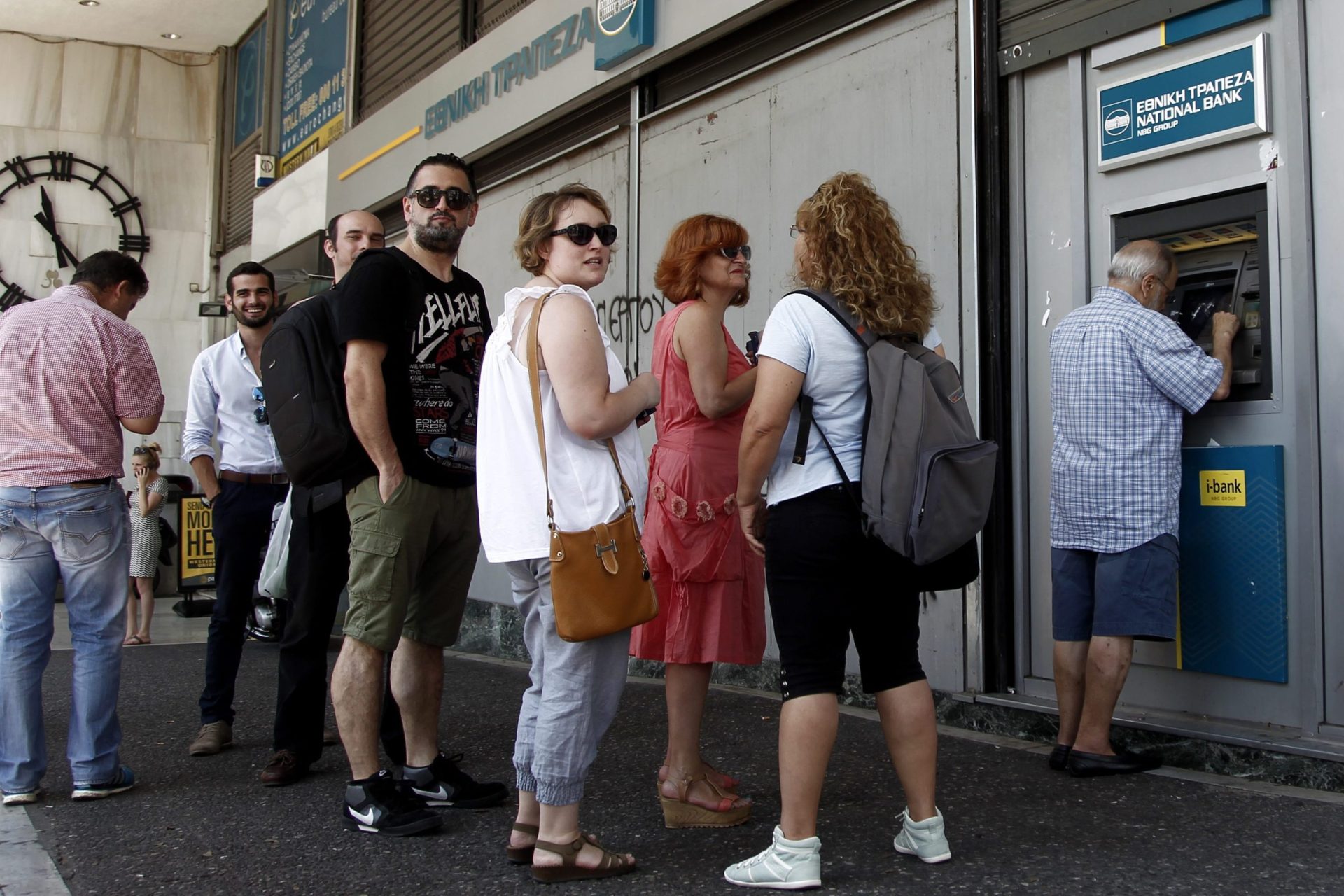 Com ou sem resgate, há bancos gregos que já não vão sobreviver