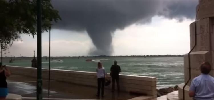 Veneza. Tornado faz um morto e 50 feridos (vídeo)