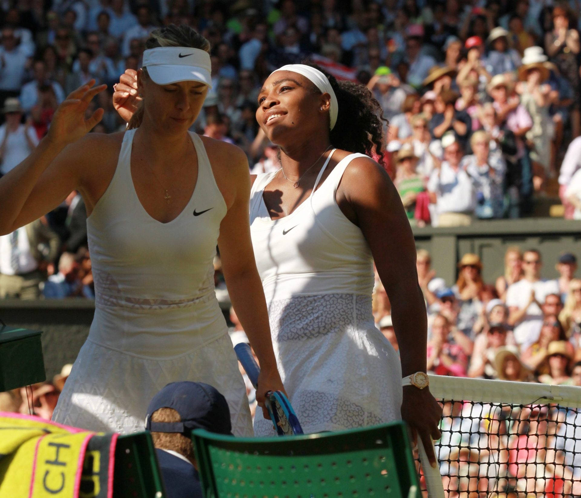 Serena junta-se a Muguruza na final de Wimbledon