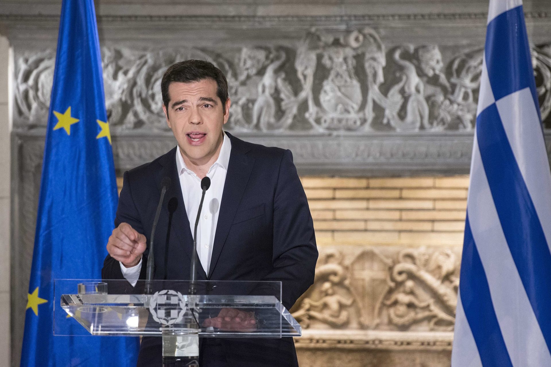 Grécia. Proposta de Tsipras muito parecida com a chumbada no referendo