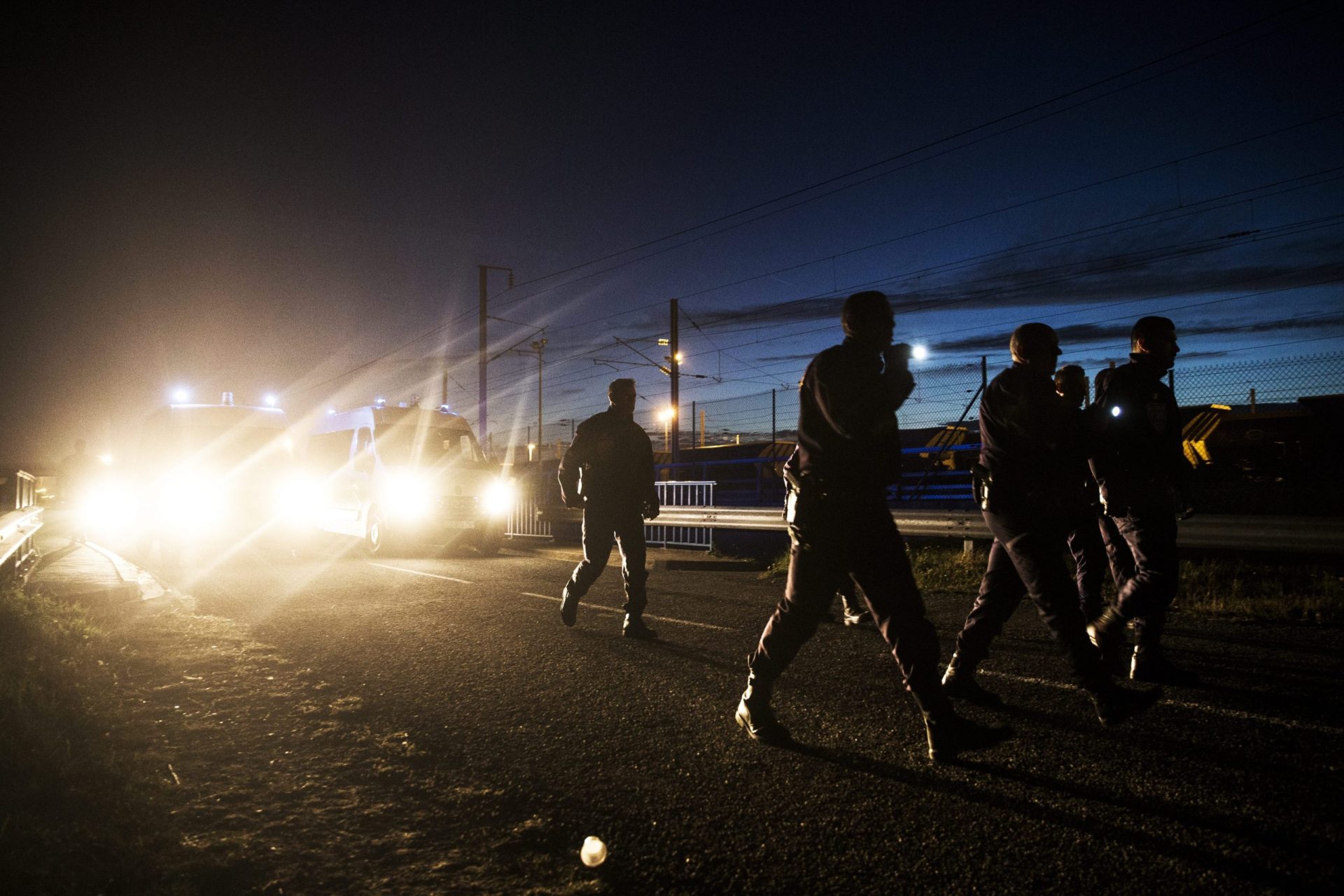 Calais. Imigrantes descobrem código para porta do Eurotúnel