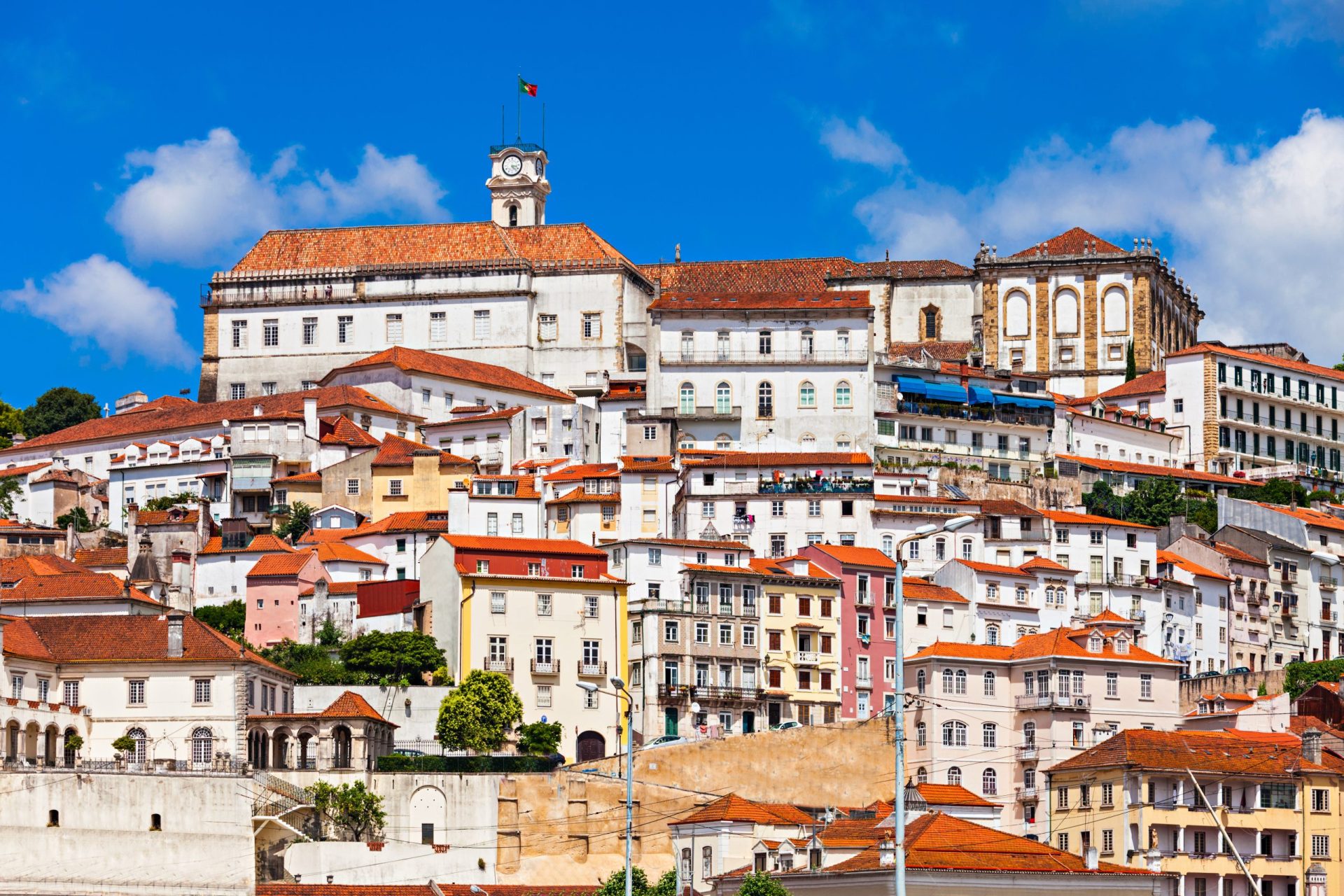 Quase 30 estudantes receberam alojamento em Coimbra em troca de apoio a idosos