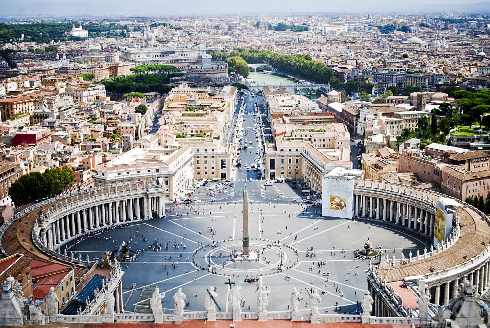 SE Vaticano recebido em festa em Díli