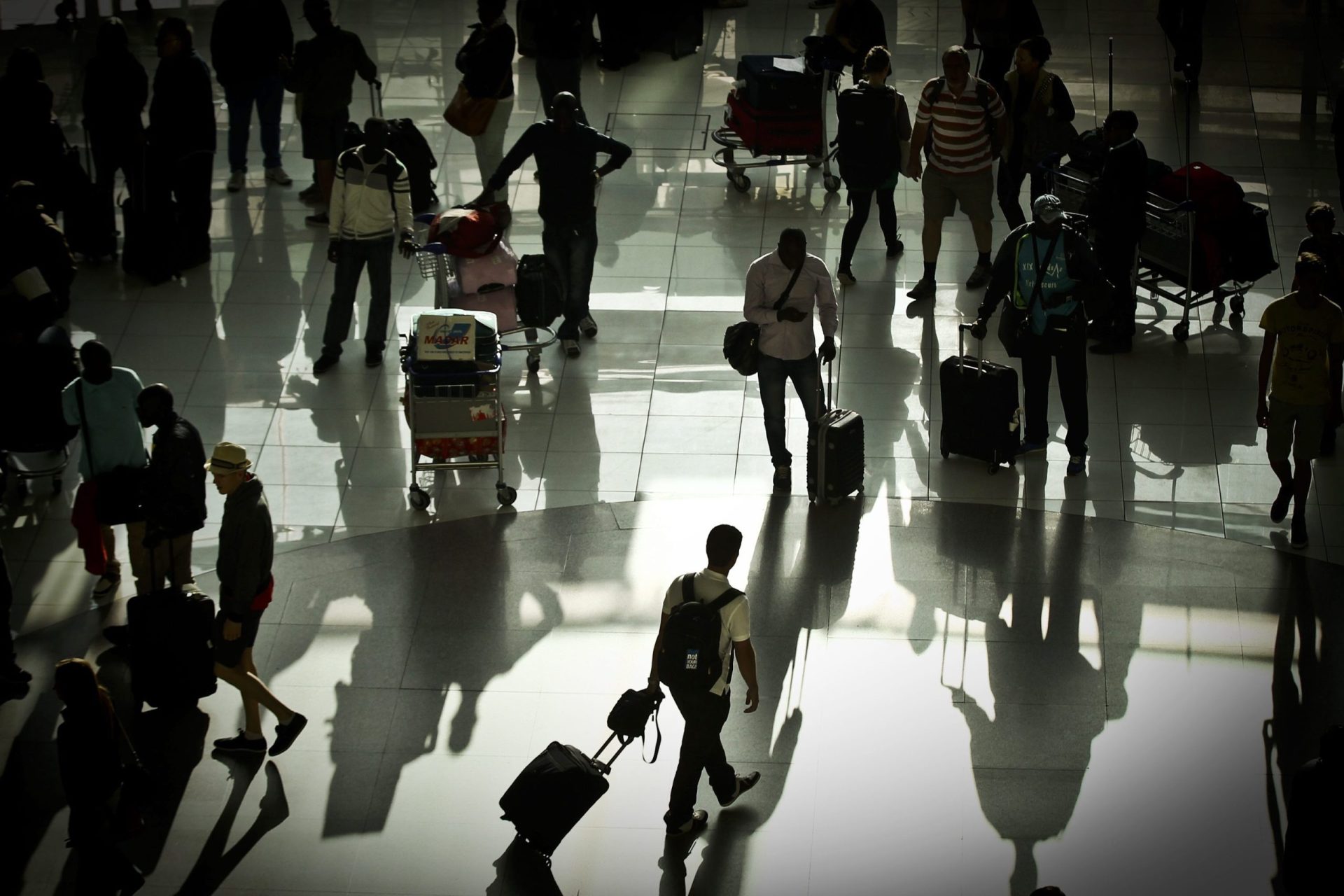 PSP reforça vigilância nos aeroportos nacionais por 24 horas