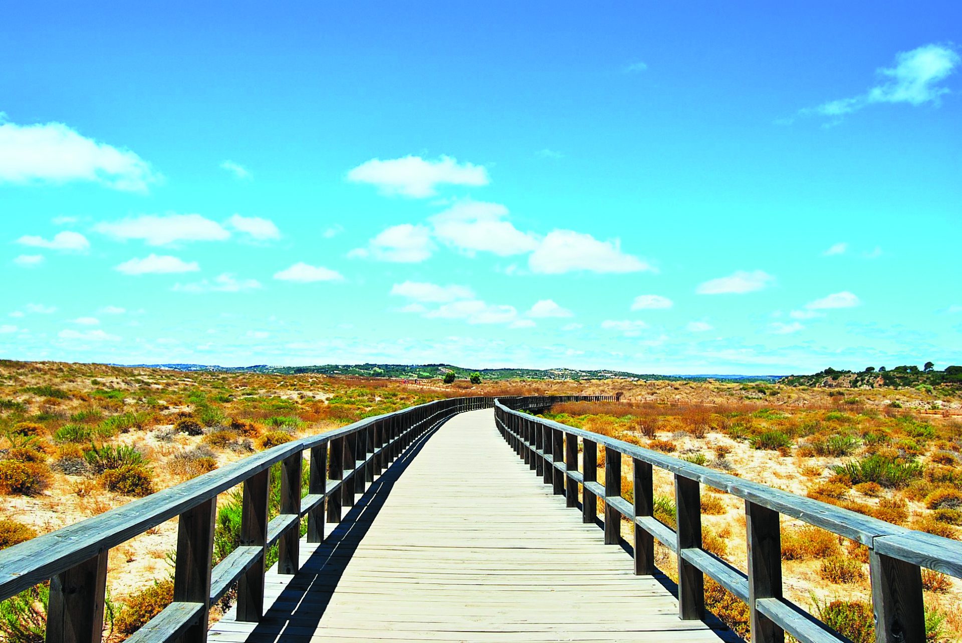 Praia de Alvor Poente. No Algarve, mas fora da confusão