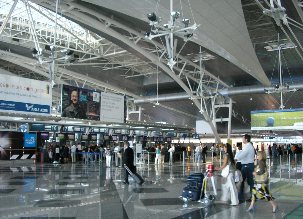 Aeroportos. Trabalhadores da Groundforce em greve dias 29 e 30 de Agosto