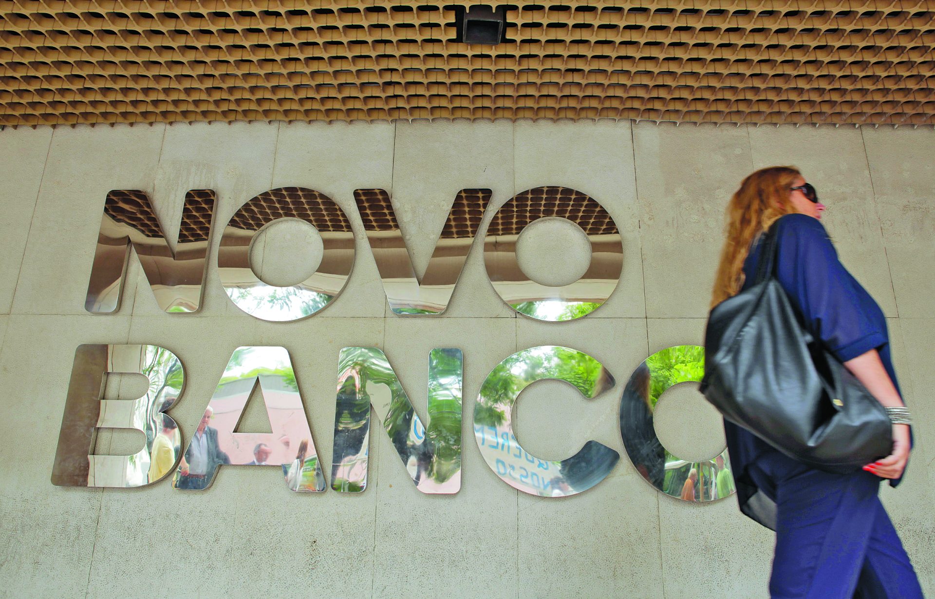 BES. Maioria dos emigrantes lesados já aceitou proposta do Novo Banco