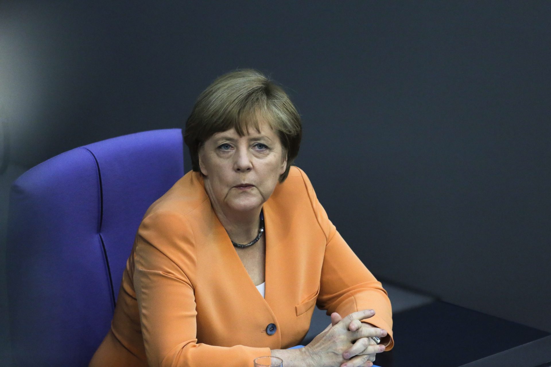 Merkel. Morte de refugiados na Áustria constitui um aviso para a Europa