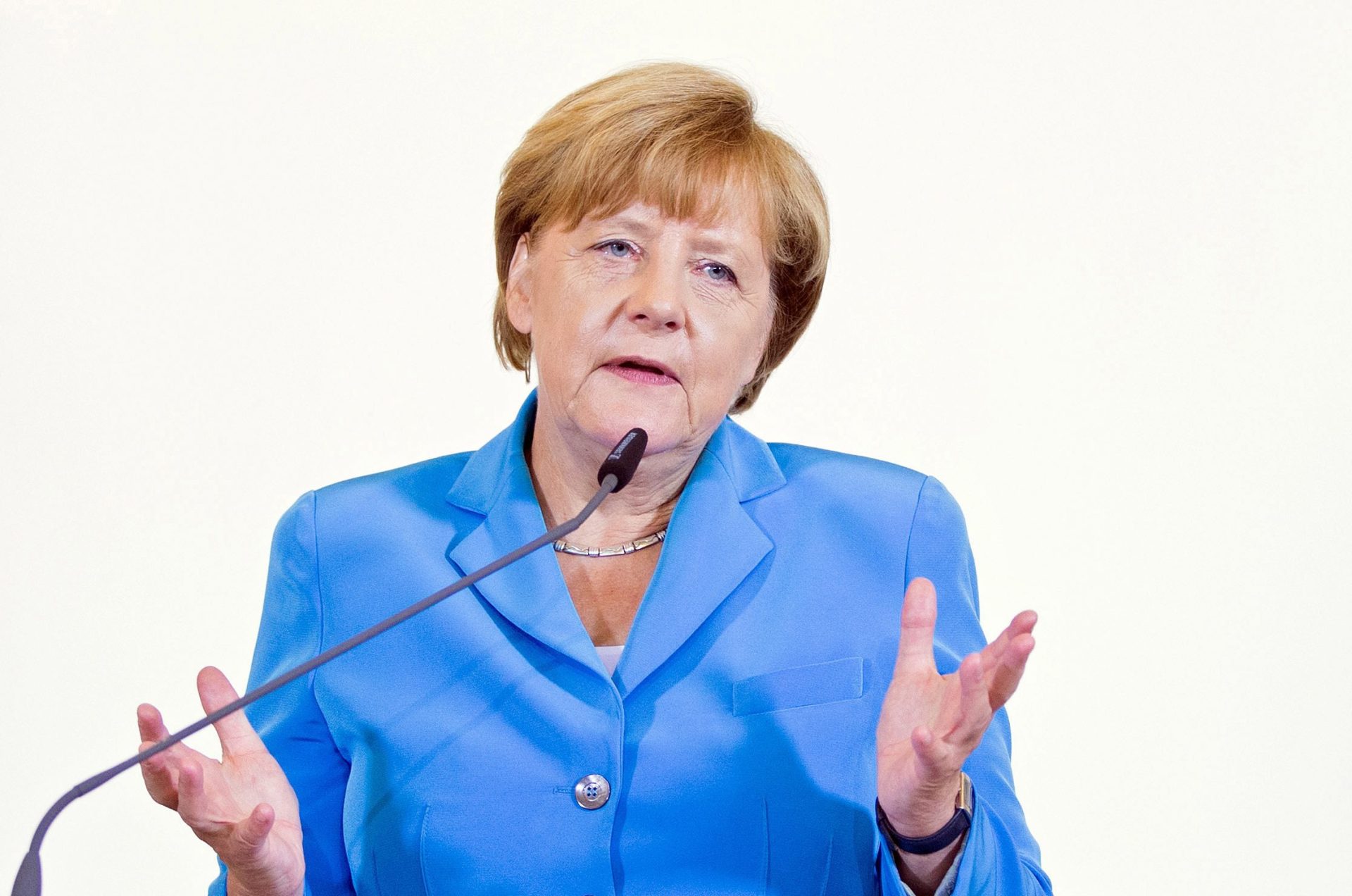 Merkel recebe Rajoy com a crise migratória a dominar a agenda do encontro