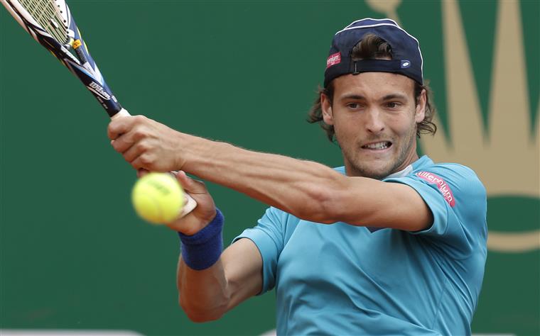 João Sousa mantém posição no ranking