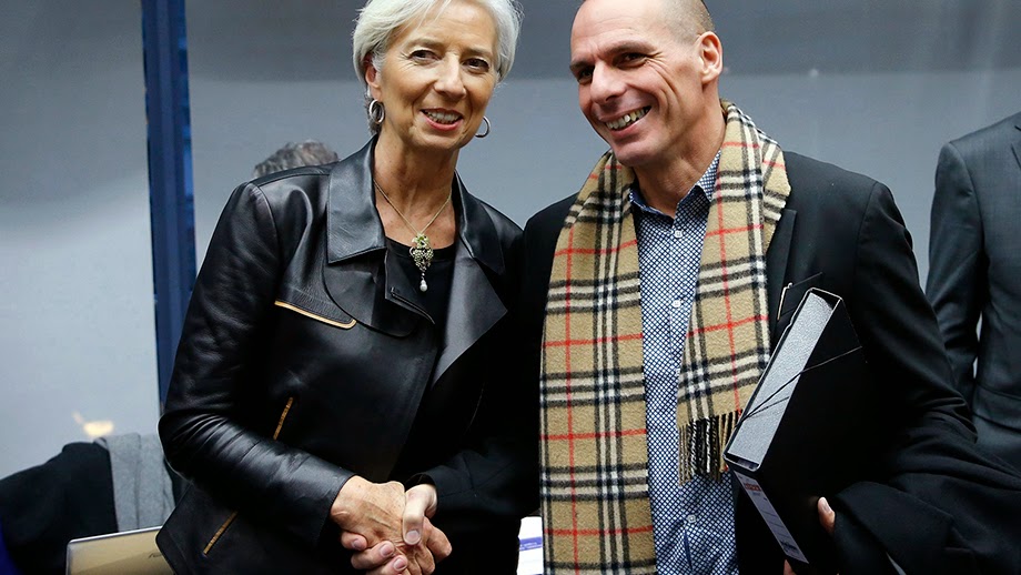 O que aconteceu quando Varoufakis tentou cortar os salários dos funcionários da troika?