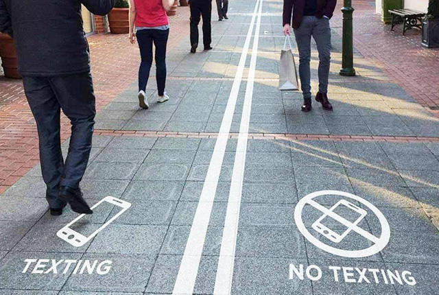 Text Walking. A nova maneira de andar