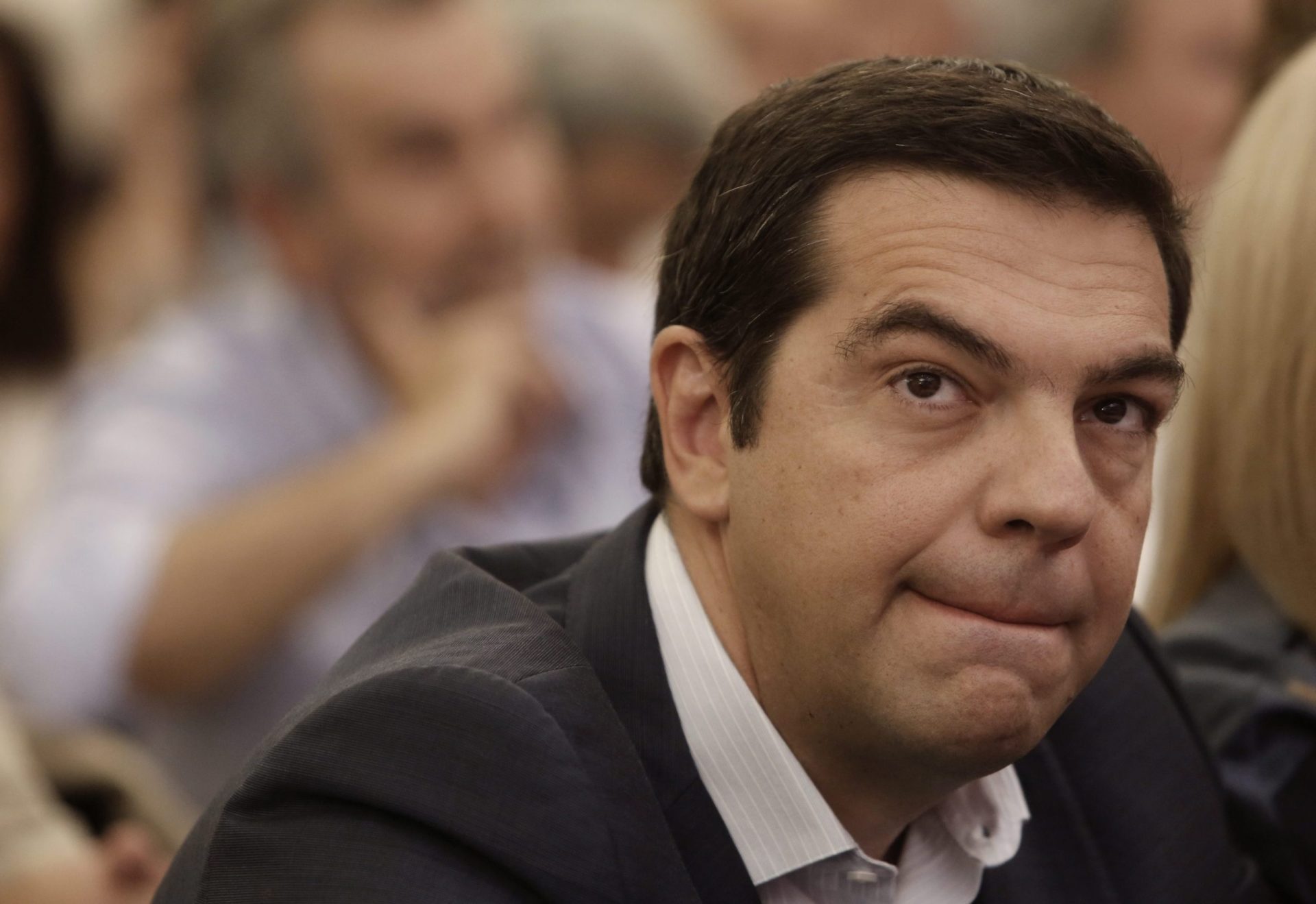 Queda de popularidade de Tsipras alimenta eleições de total incerteza