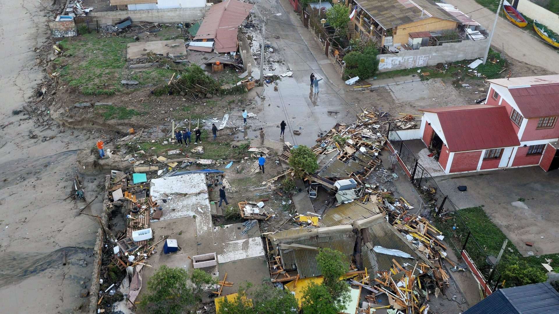 Sobe para 10 número de mortos no sismo no Chile