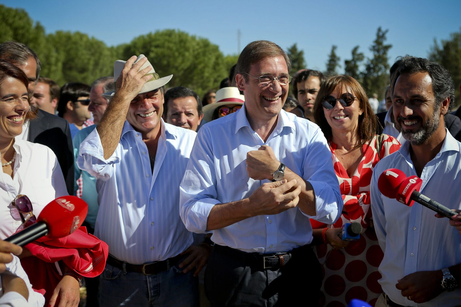 Passos recusa comentar sondagens e cenários pós-eleitorais