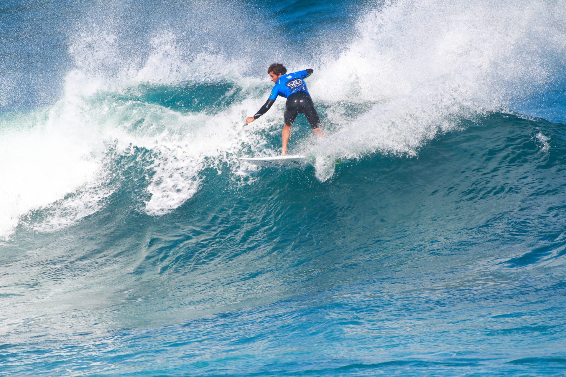 Azores Pro. Quatro portugueses passam ronda 1