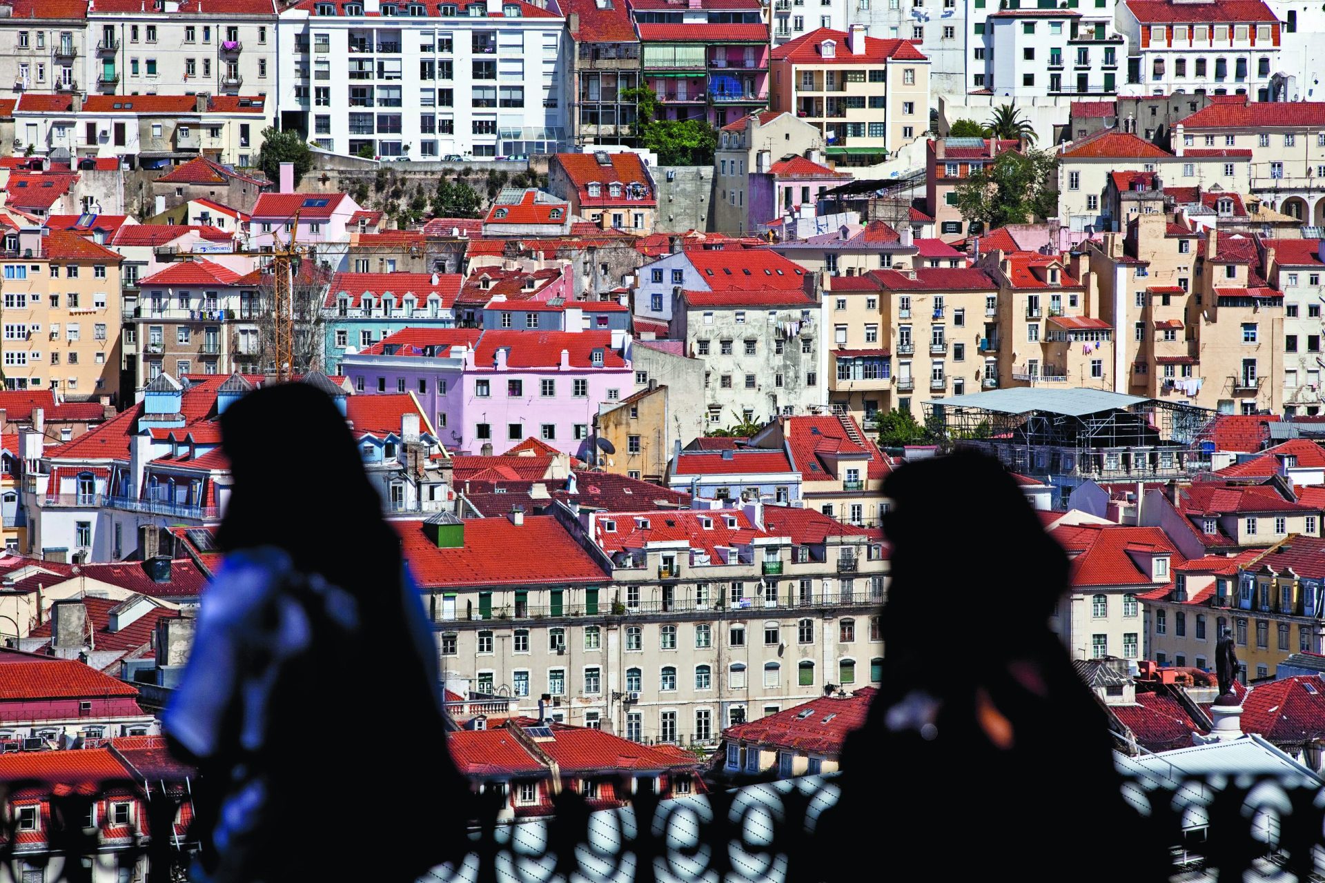 Crédito à habitação. Prestações voltam a descer, mas pouco