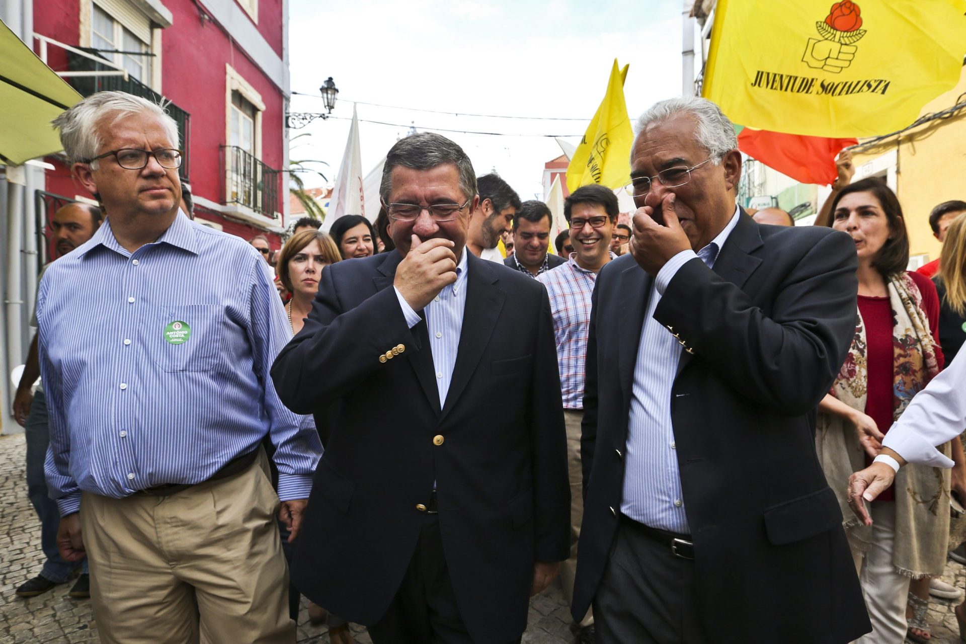 “Acham que somos PàF?”, pergunta Coelho. Sim, é PàF e, não, não foi esse Coelho