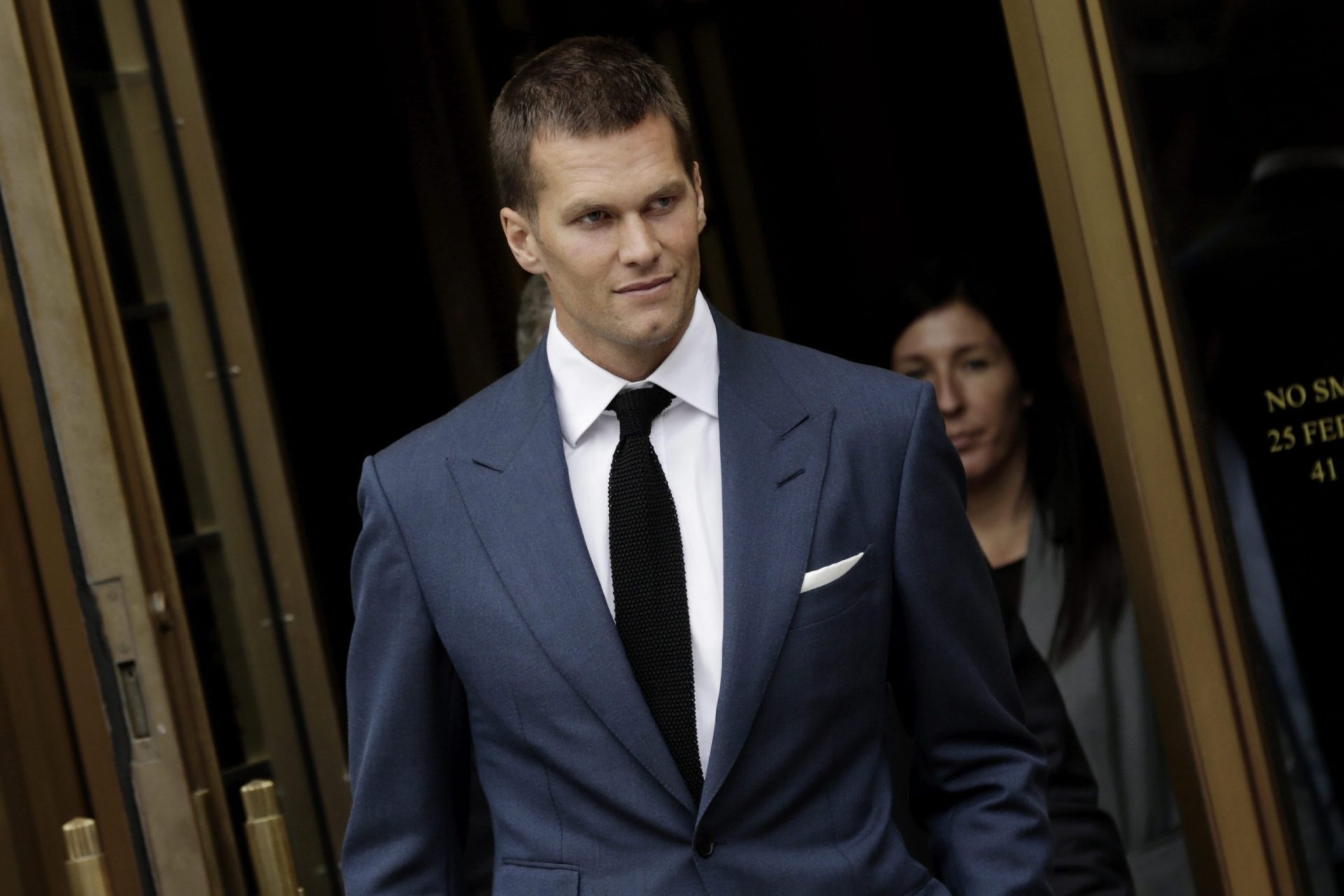 Tom Brady vê suspensão anulada no &#8220;Deflategate&#8221;