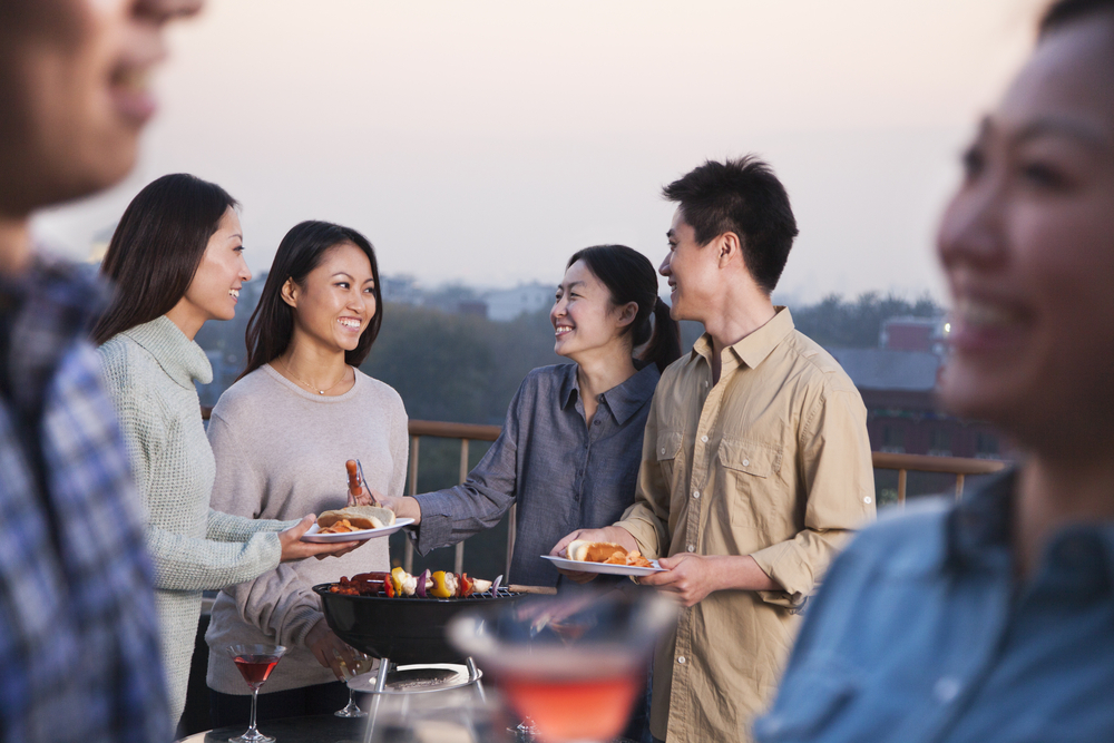 Há uma cidade chinesa onde cada homem tem três namoradas. Imagine o motivo