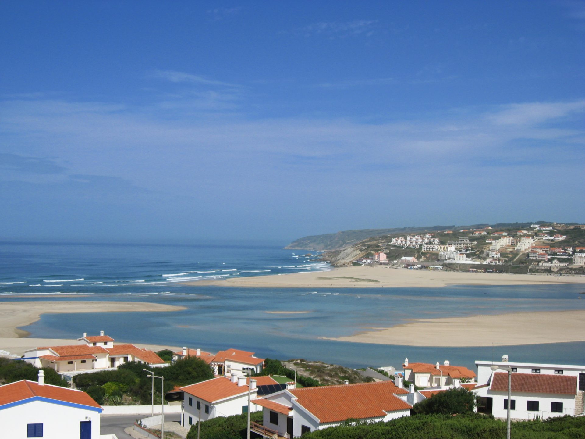 Lagoa de Óbidos. Quercus alerta para destruição de dunas e floresta