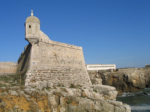 Governo recua no Forte de Peniche