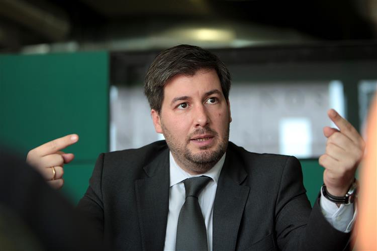 Bruno de Carvalho nega que tenha cuspido em Carlos Pinho