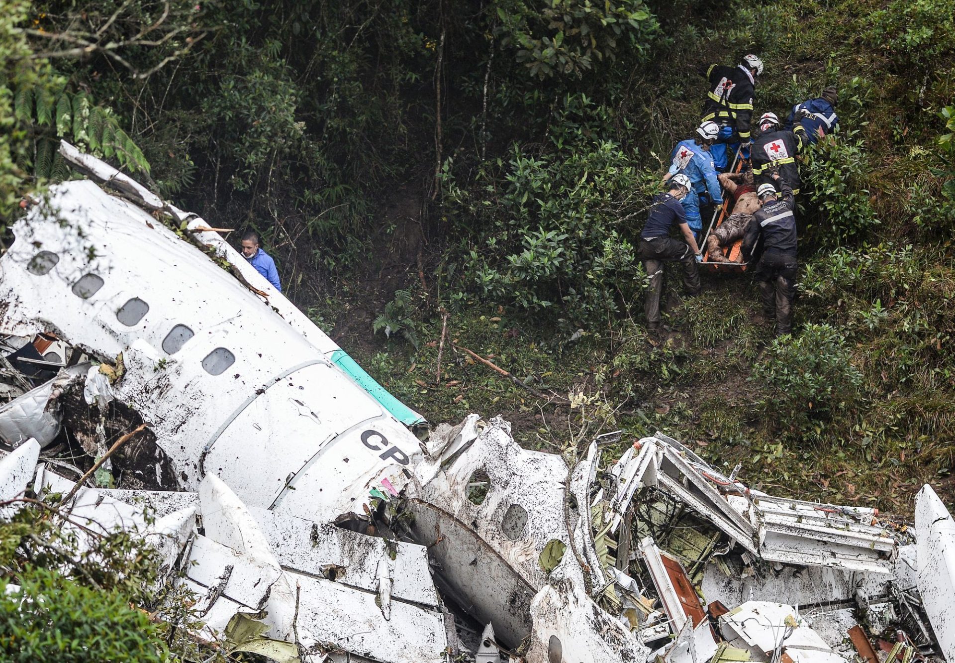 Divulgado áudio onde se ouve piloto do avião da Chapecoense pedir ajuda