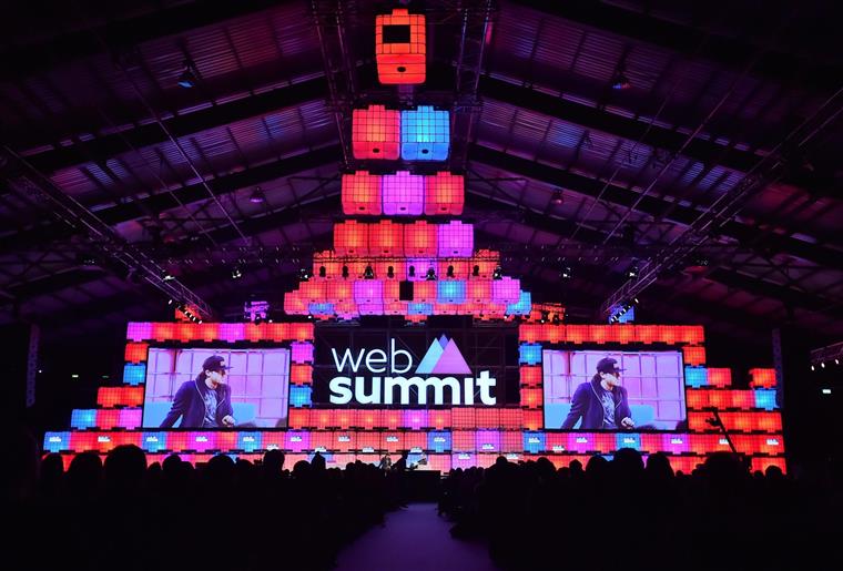 Web Summit. Ruas cortadas junto à cimeira