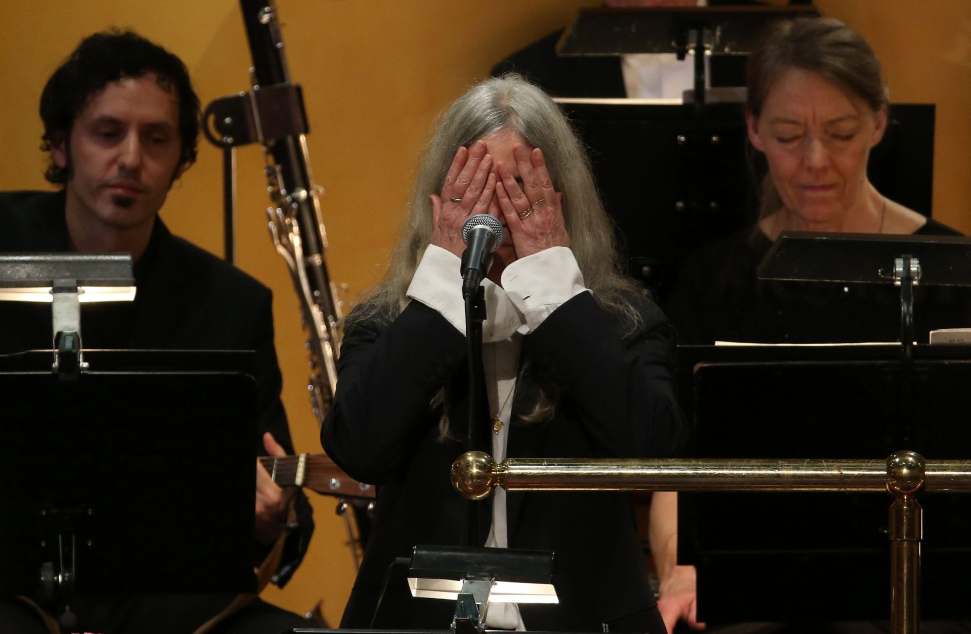 Patti Smith e a atuação nos Prémios Nobel: “Senti a humilhante picada do falhanço”