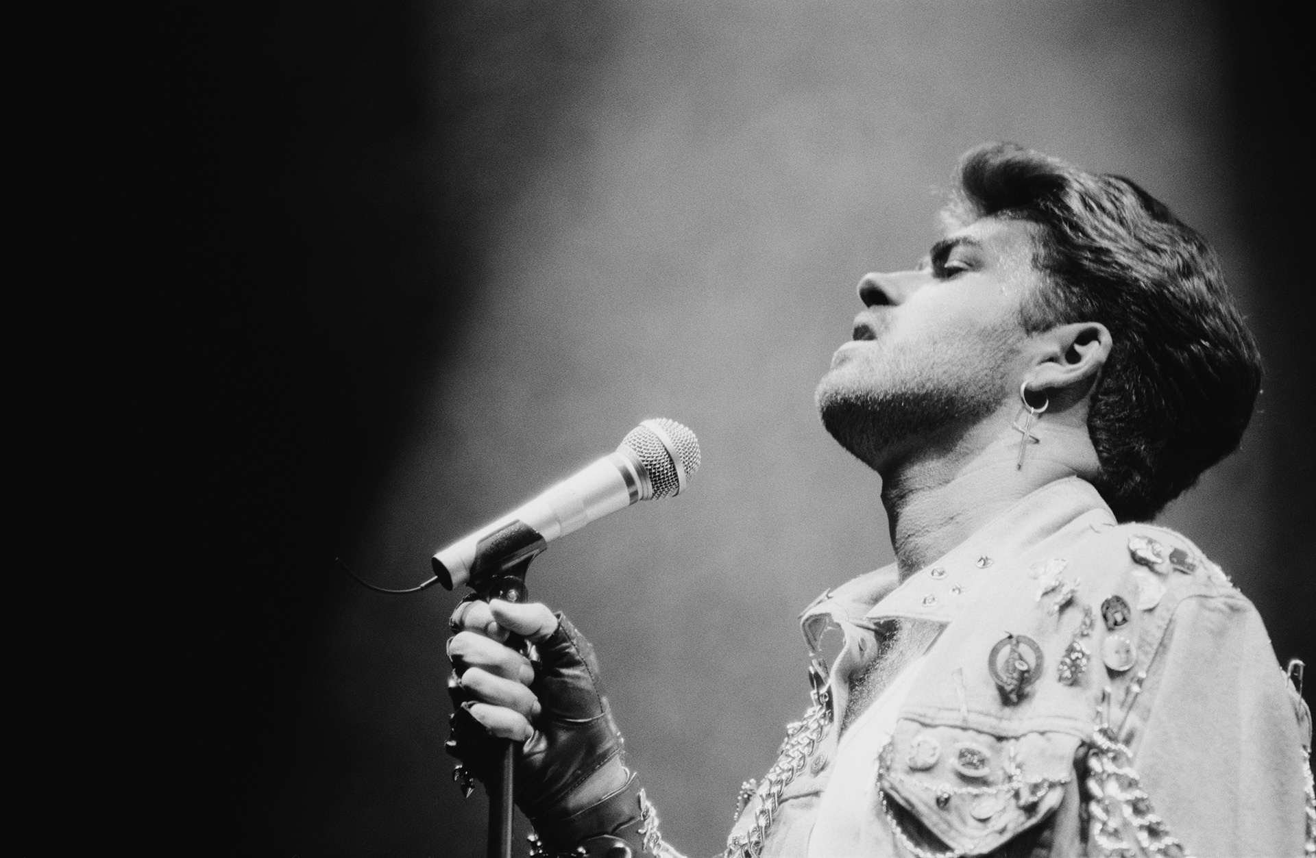 George Michael. O anjo negro da pop falhou uma batida e morreu no dia de Natal