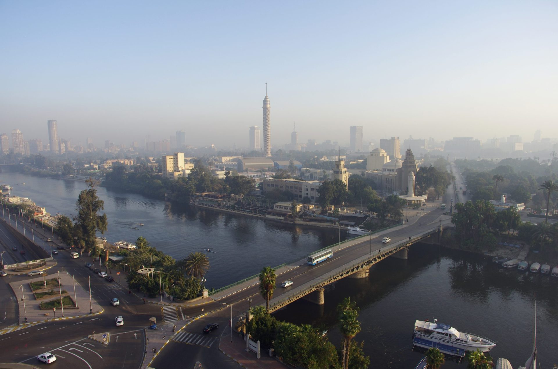 Cairo. Homens armados atacam hotel