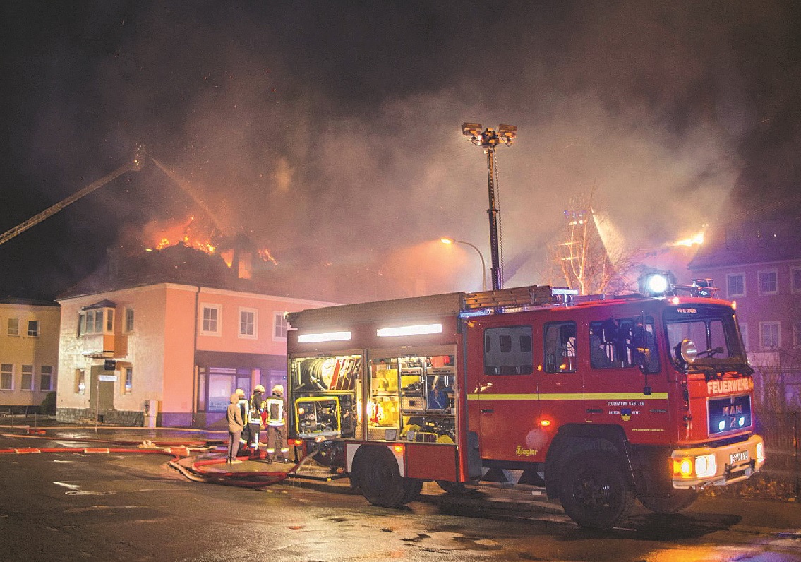 Incêndio em hotel para refugiados