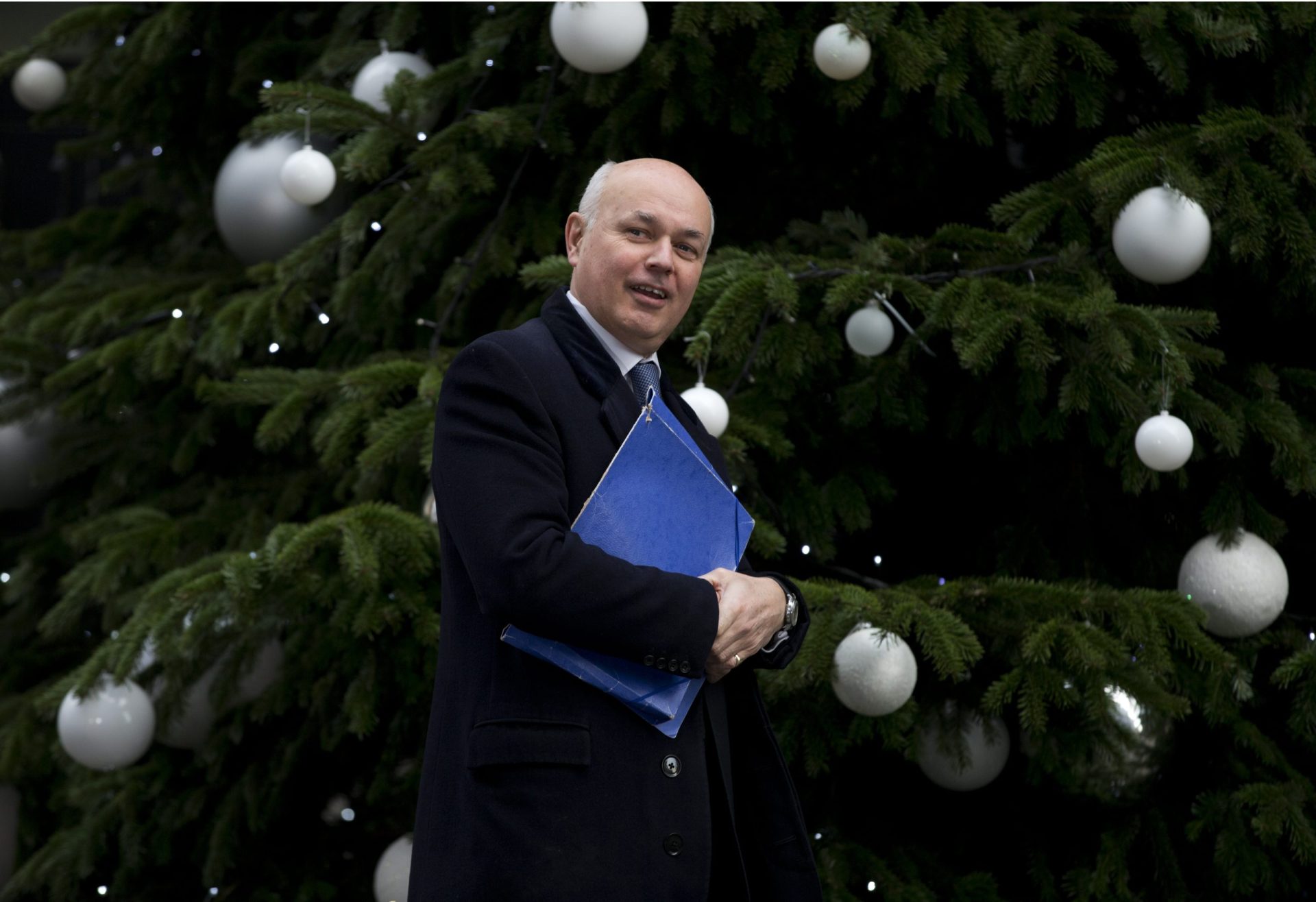 Ministro britânico demite-se por causa dos cortes no apoio a deficientes