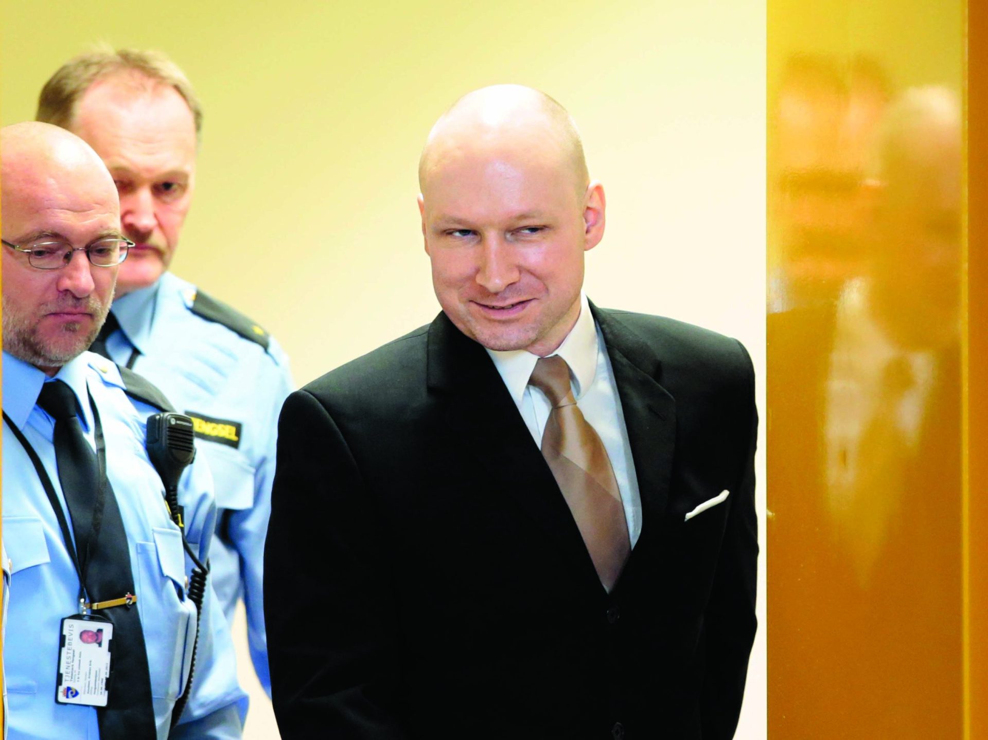 Noruega. Breivik ganha processo por tratamento “desumano”