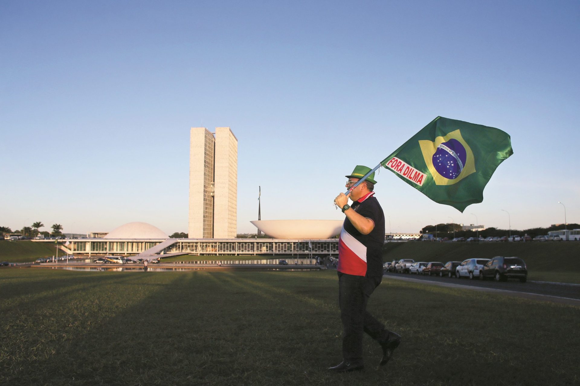 Brasil. Crise sem precedentes obriga portugueses a abandonar o país