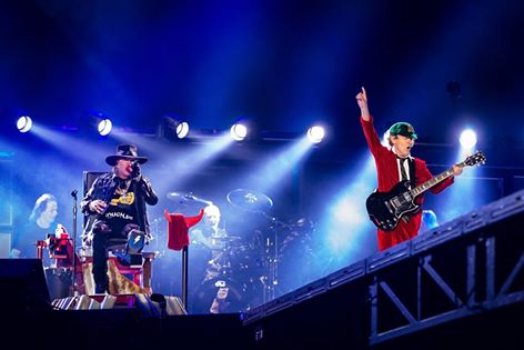 AC/DC. ASAE apreendeu 2 mil artigos junto ao recinto