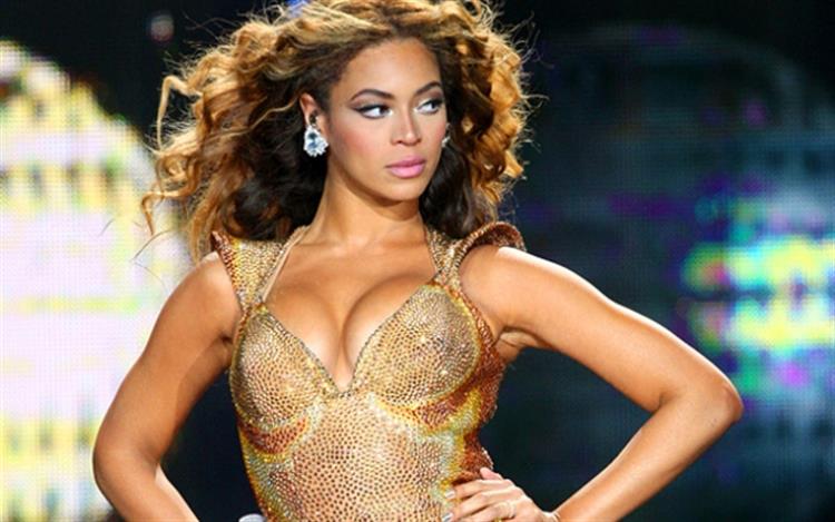 Fábrica da coleção de Beyoncé paga 5 euros por dia aos trabalhadores