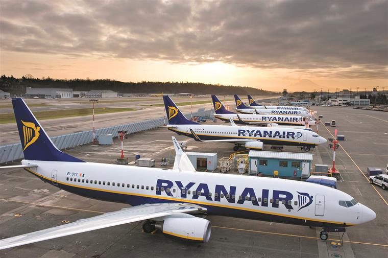 Brexit. Ryanair vai suspender novas rotas para o Reino Unido