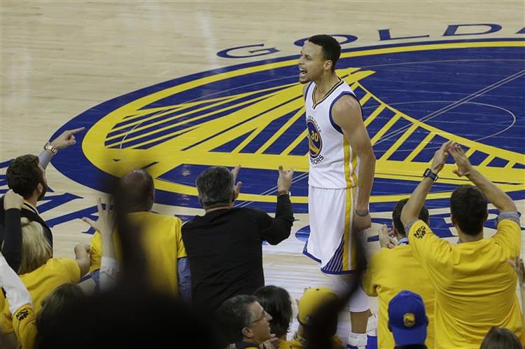 NBA. Suplentes de Golden State decisivos na vitória frente a Cleveland