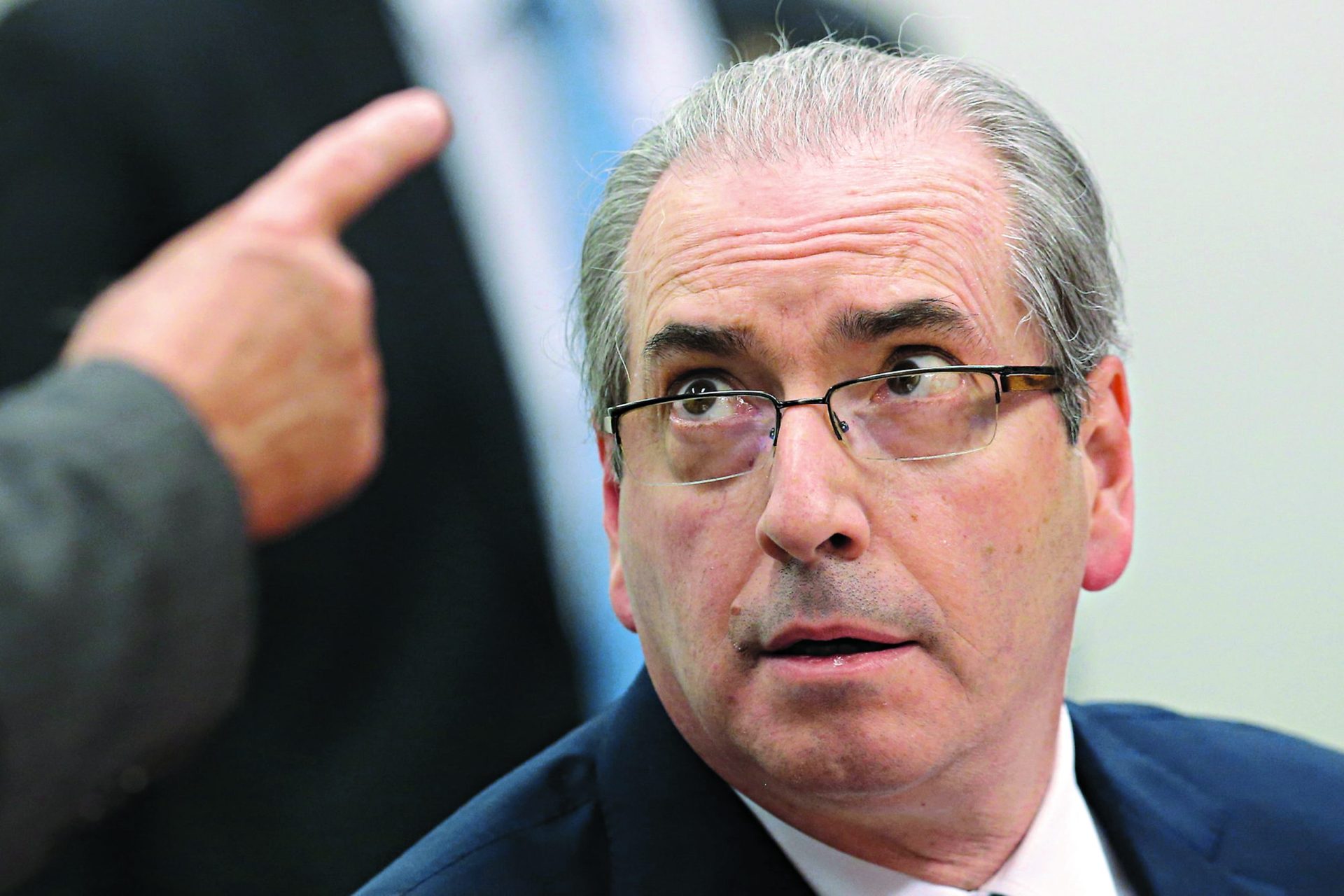 Lava Jato. Fim do todo-poderoso Cunha pode estar por dias e ele já chora