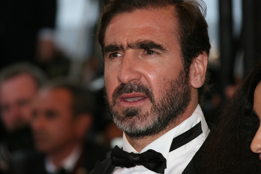 Cantona visita Alcochete para desejar boa sorte aos leões