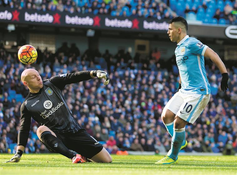 Aguero falha dérbi de Manchester