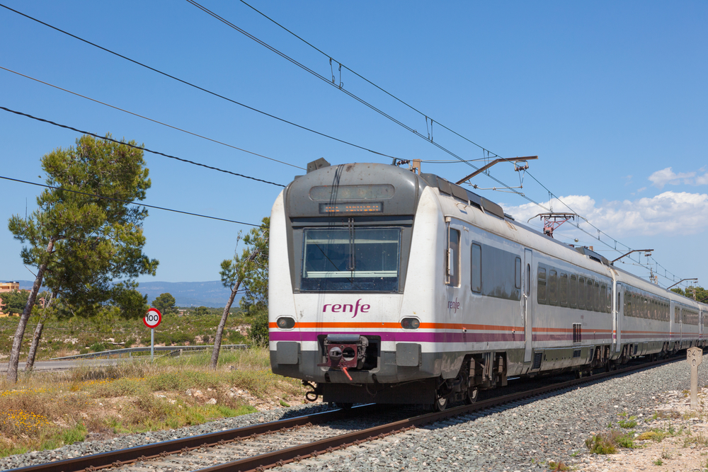 Espanha. Maquinista abandona comboio com 109 passageiros