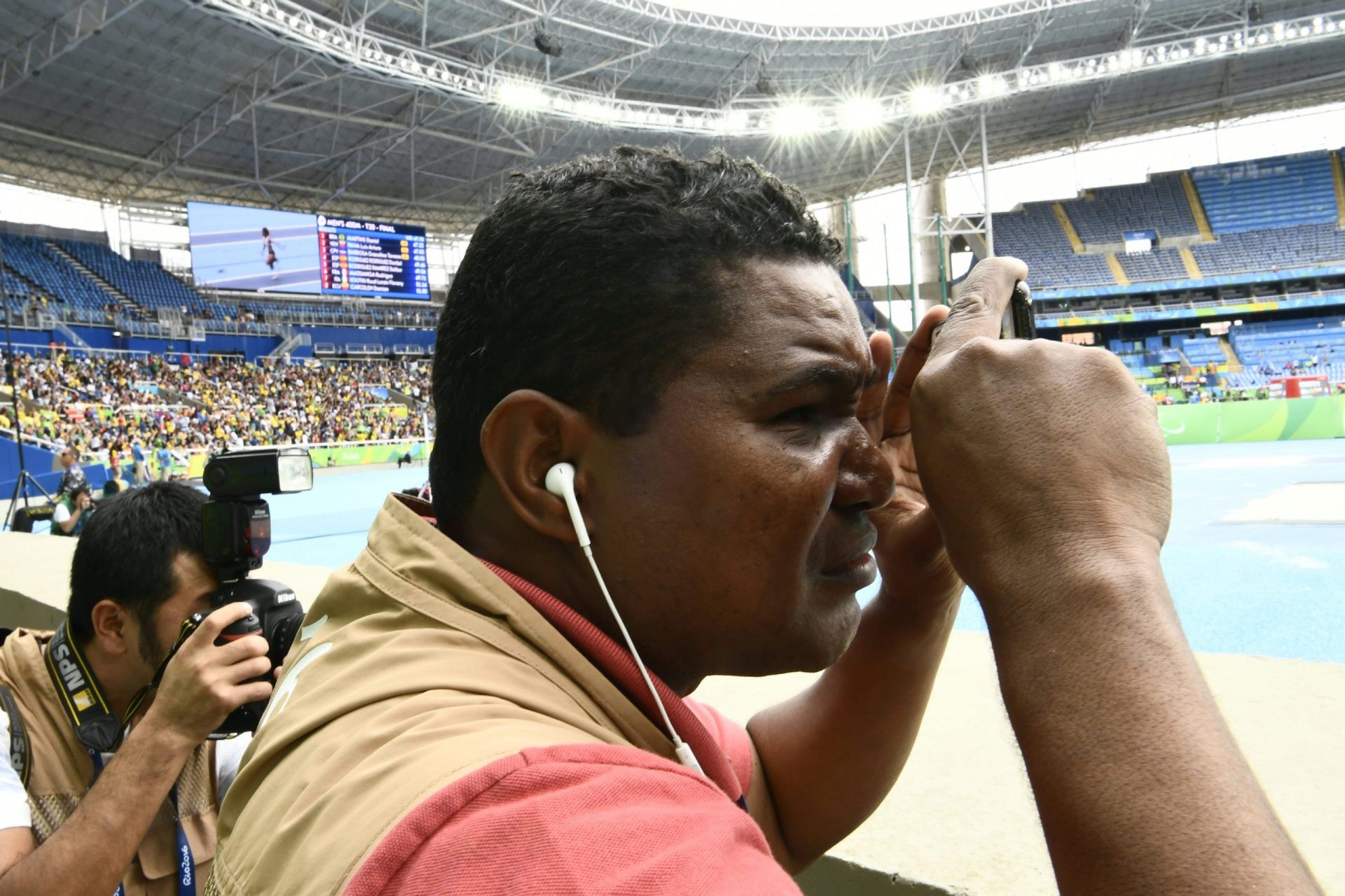 Jogos Paralímpicos. Fotógrafo cego é o mais recente exemplo de superação no Rio