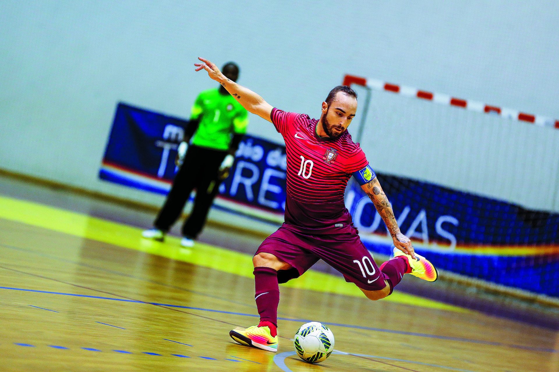 Boleia de Ricardinho até à glória final