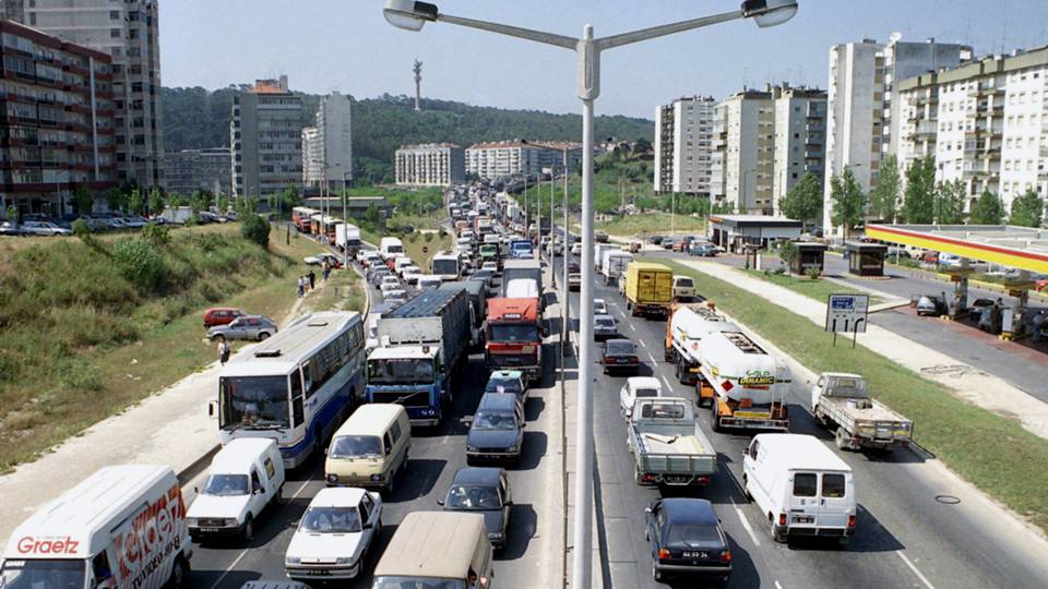 Câmara pára obras na Segunda Circular