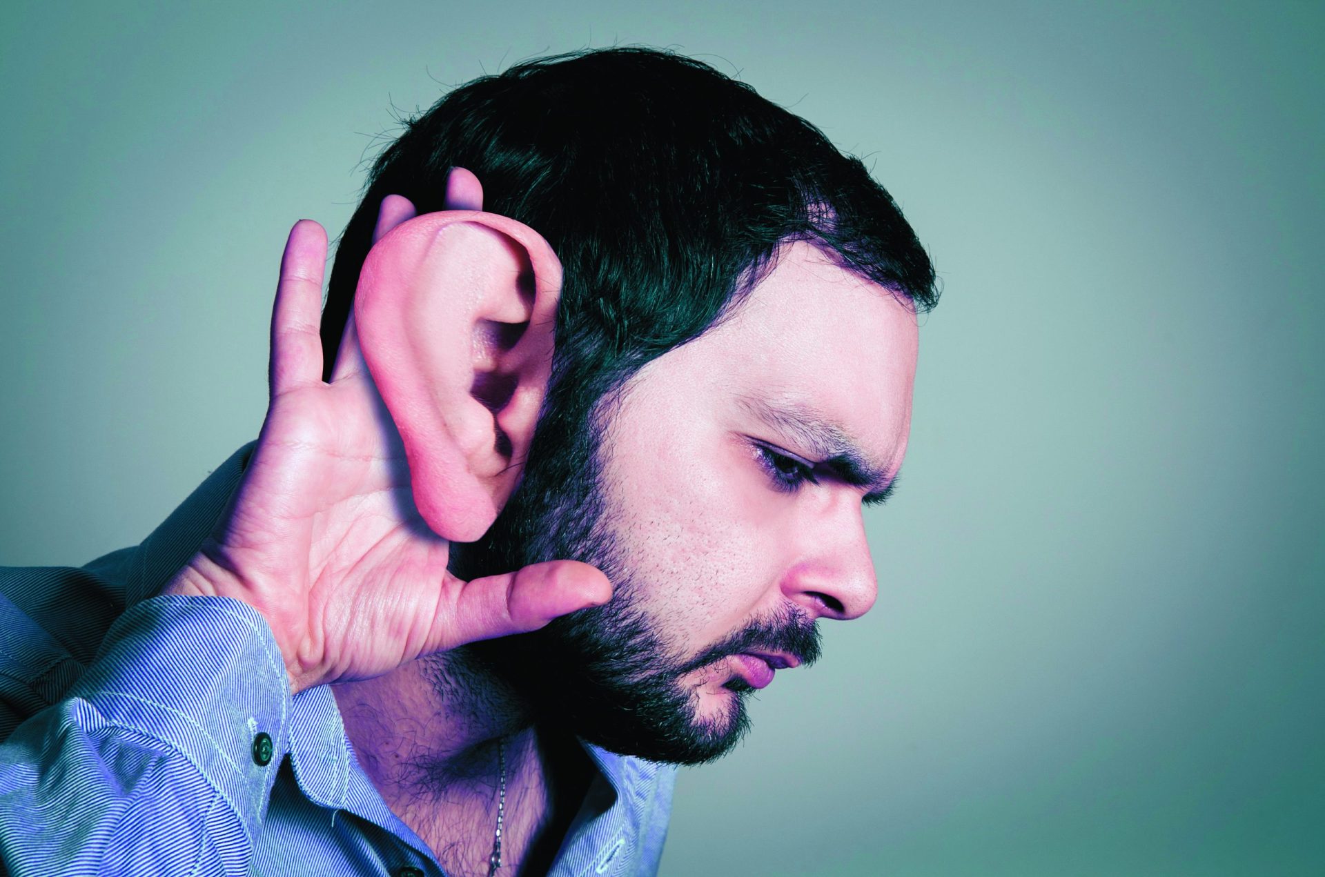 Corpo humano. As orelhas e o nariz  nunca param de crescer?